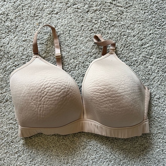 ThirdLove Size 36D Seamless Striped Wireless Bra Beige Nude - Picture 1 of 3